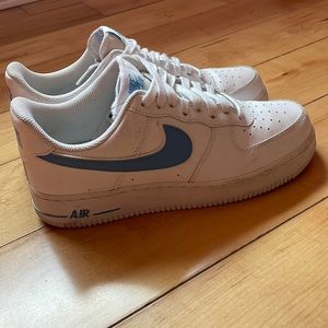 Nike Air Force 1